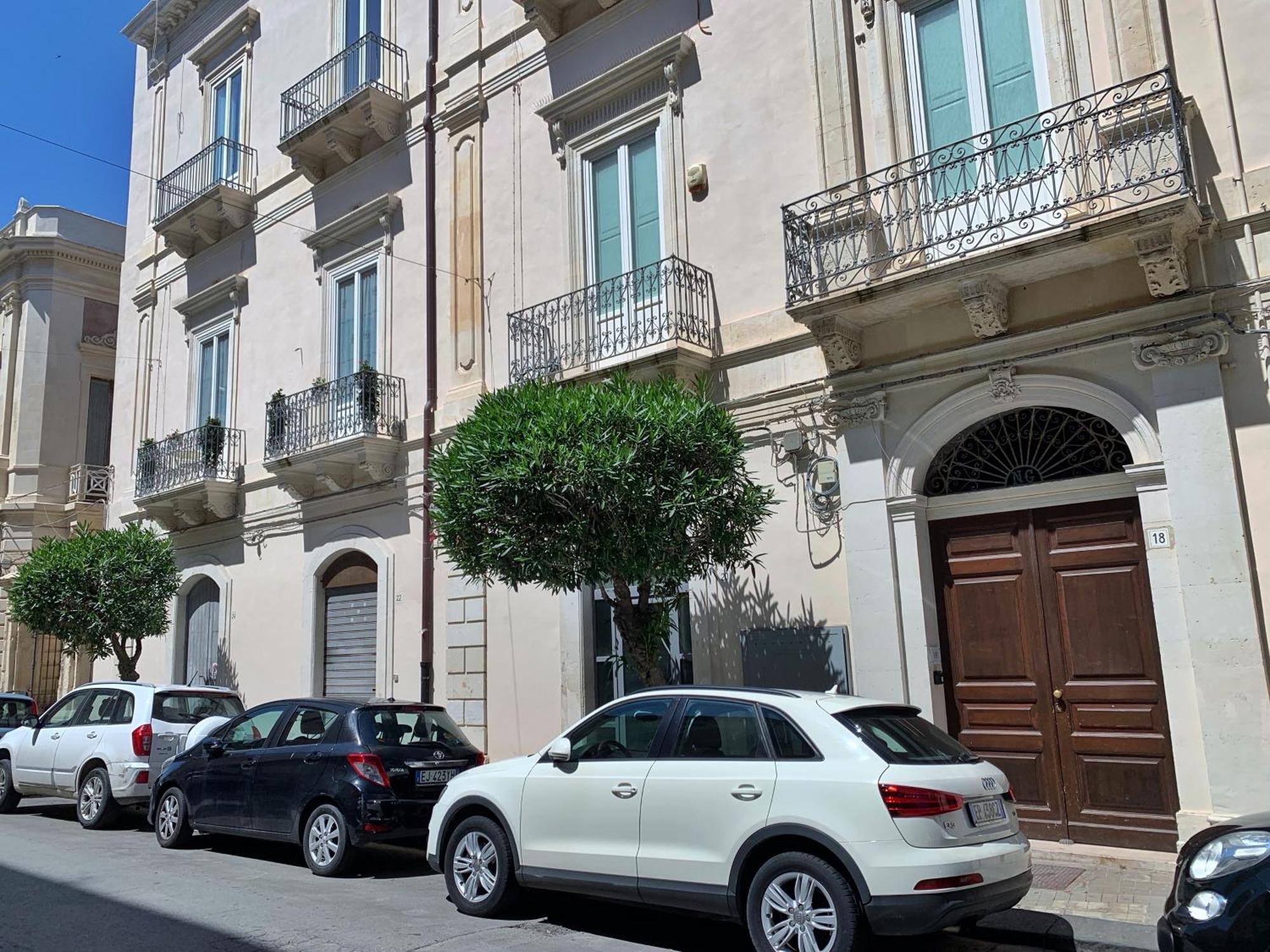 La Dimora Dei Mille Apartment Сиракуза Екстериор снимка